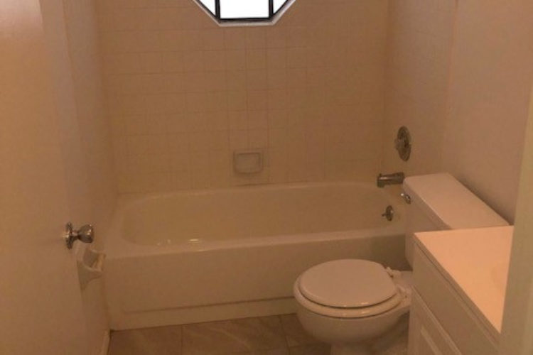 hall bathroom 3 hall bathroom 3