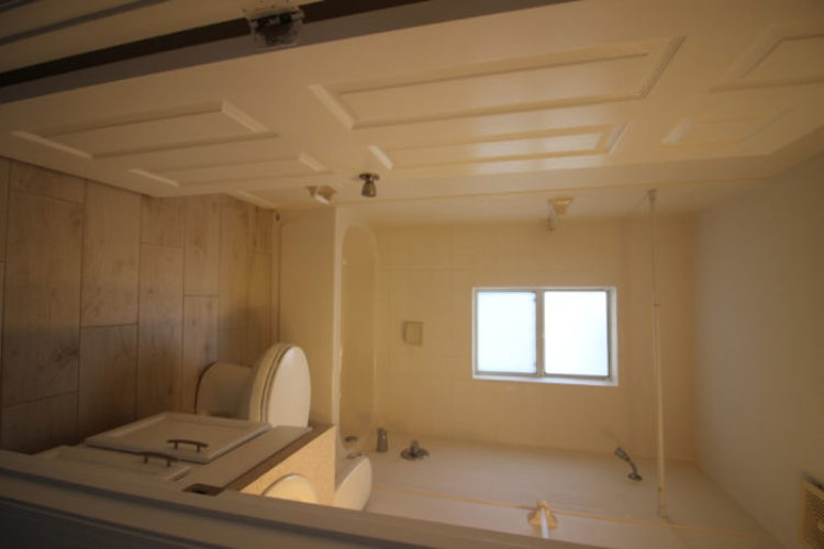 Hall bathroom (1) Hall bathroom (1)