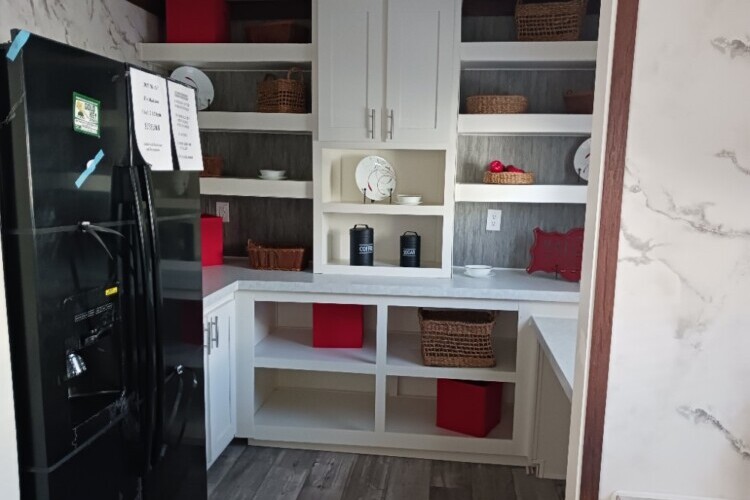 MADISON BUTLER PANTRY MADISON BUTLER PANTRY