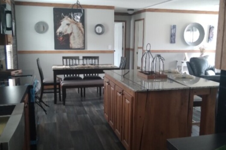 23 Silverado Dining_Kitchen