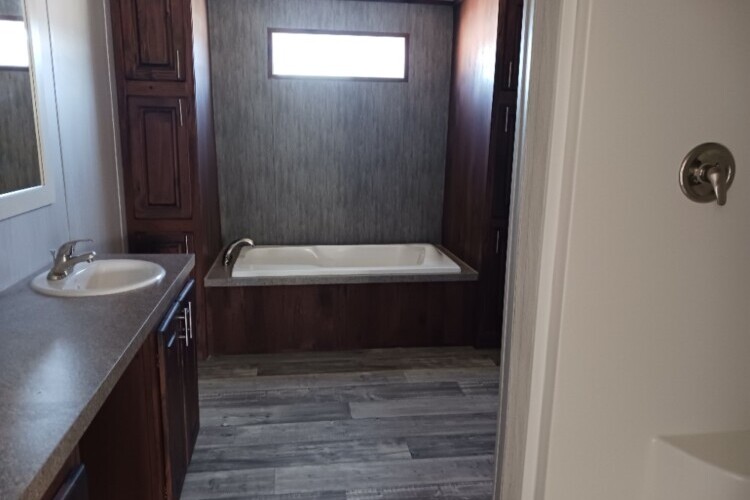 2024 Gametime Master Bath 2024 Gametime Master Bath