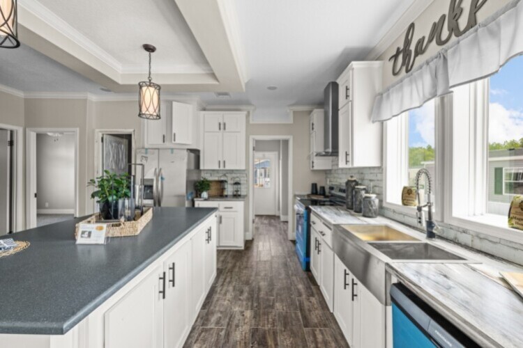 Veranda Kitchen2